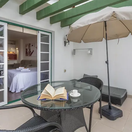 Exclusivo Pie De Playa 阿德耶