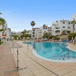 Exclusivo Pie De Playa Апартаменты *